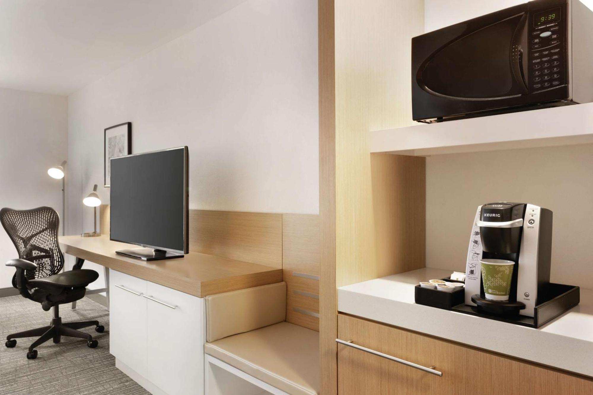 Hilton Garden Inn Bridgewater Buitenkant foto